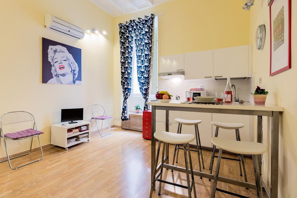 Casa Vacanze Colosseum By Alice Roma Dış mekan fotoğraf