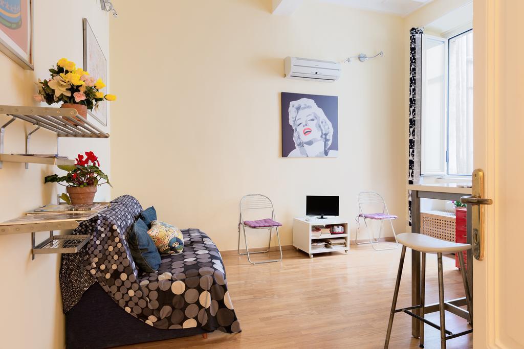 Casa Vacanze Colosseum By Alice Roma Dış mekan fotoğraf